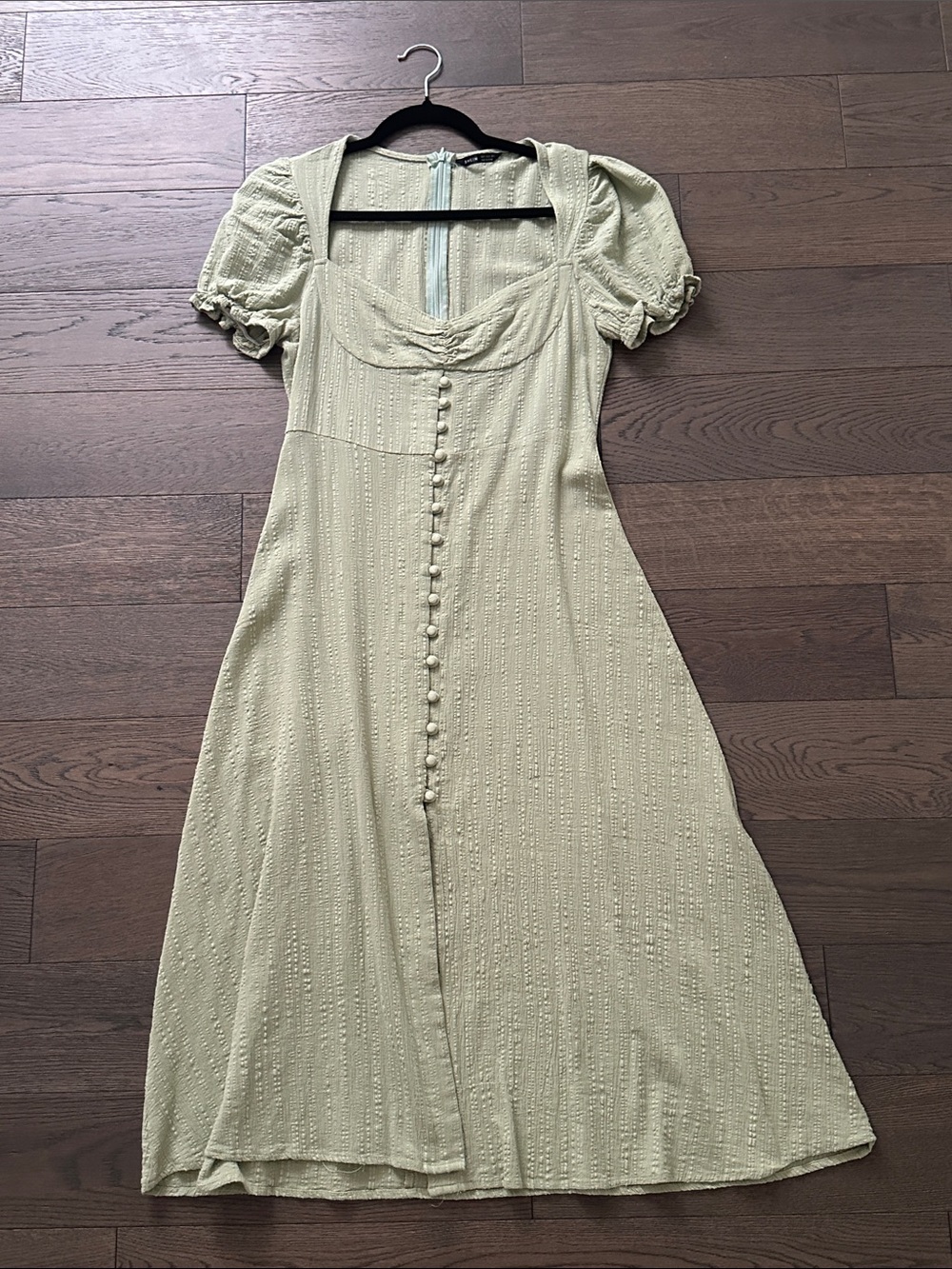 Light Sage Puff-Sleeve Button-Front Midi Dress